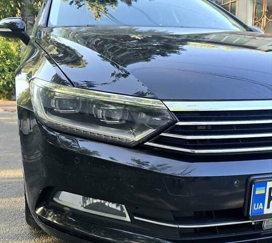 Черный Фольксваген Пассат, объемом двигателя 1.97 л и пробегом 230 тыс. км за 18888 $, фото 8 на Automoto.ua