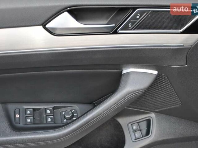 Черный Фольксваген Пассат, объемом двигателя 1.4 л и пробегом 190 тыс. км за 20700 $, фото 27 на Automoto.ua