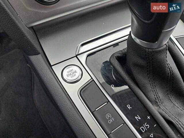 Черный Фольксваген Пассат, объемом двигателя 2 л и пробегом 250 тыс. км за 16700 $, фото 21 на Automoto.ua