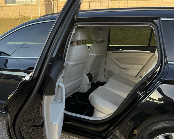 Черный Фольксваген Пассат, объемом двигателя 1.97 л и пробегом 223 тыс. км за 17100 $, фото 40 на Automoto.ua