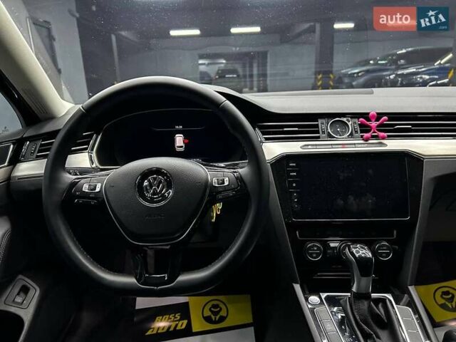 Чорний Фольксваген Пассат, об'ємом двигуна 1.97 л та пробігом 220 тис. км за 17800 $, фото 14 на Automoto.ua