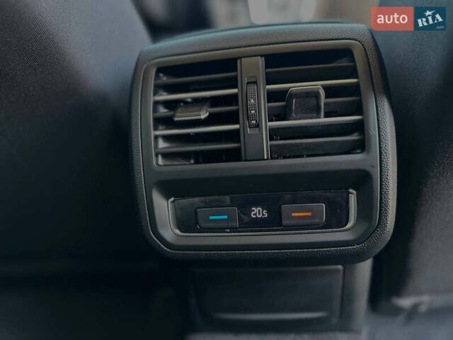 Чорний Фольксваген Пассат, об'ємом двигуна 1.97 л та пробігом 228 тис. км за 15200 $, фото 9 на Automoto.ua