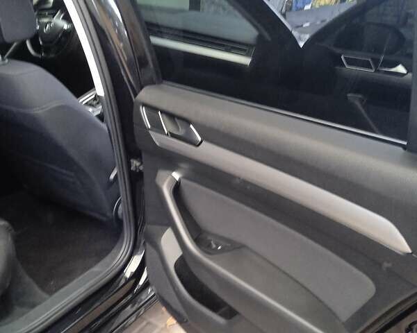 Черный Фольксваген Пассат, объемом двигателя 1.97 л и пробегом 289 тыс. км за 16500 $, фото 14 на Automoto.ua