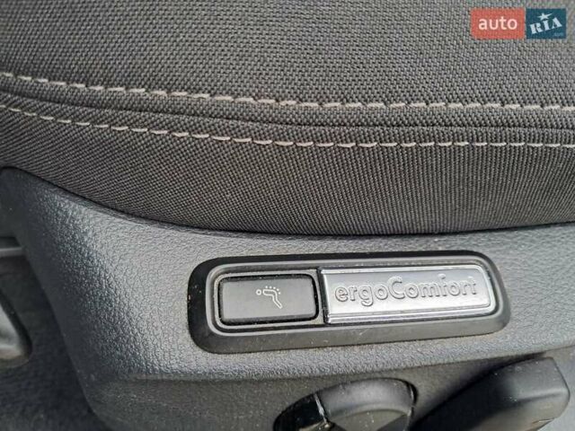 Черный Фольксваген Пассат, объемом двигателя 2 л и пробегом 250 тыс. км за 16700 $, фото 14 на Automoto.ua