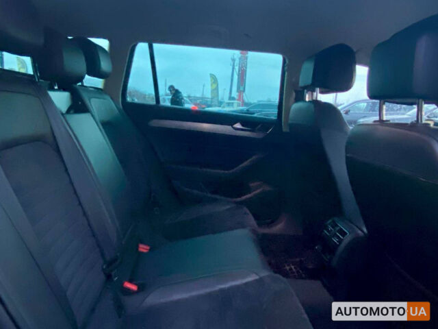 Чорний Фольксваген Пассат, об'ємом двигуна 2 л та пробігом 235 тис. км за 18600 $, фото 21 на Automoto.ua