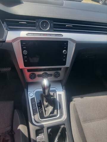 Черный Фольксваген Пассат, объемом двигателя 2 л и пробегом 236 тыс. км за 17500 $, фото 5 на Automoto.ua