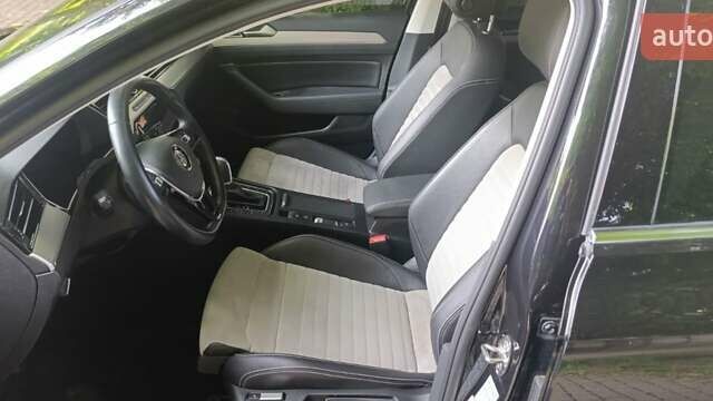 Черный Фольксваген Пассат, объемом двигателя 1.97 л и пробегом 109 тыс. км за 25890 $, фото 2 на Automoto.ua