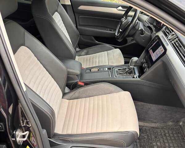 Чорний Фольксваген Пассат, об'ємом двигуна 1.97 л та пробігом 232 тис. км за 18500 $, фото 27 на Automoto.ua