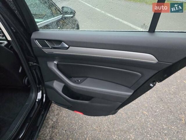 Фольксваген Пассат 2018 у Ковель на Automoto.ua Чорний Фольксваген Пассат, об'ємом двигуна 2 л та пробігом 234 тис. км за 18599 $, фото 50 на Automoto.ua