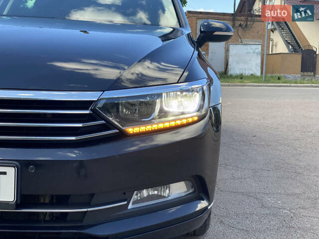 Черный Фольксваген Пассат, объемом двигателя 2 л и пробегом 252 тыс. км за 17800 $, фото 4 на Automoto.ua