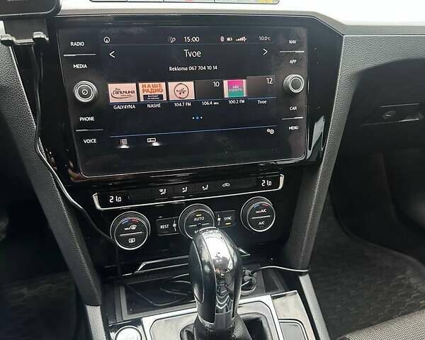 Черный Фольксваген Пассат, объемом двигателя 1.97 л и пробегом 206 тыс. км за 17700 $, фото 6 на Automoto.ua