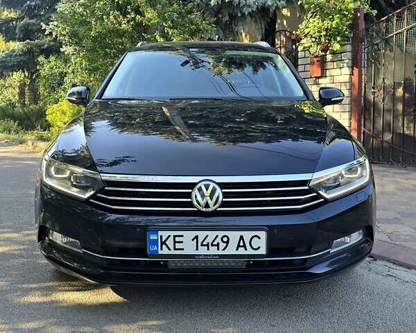 Черный Фольксваген Пассат, объемом двигателя 1.97 л и пробегом 230 тыс. км за 18888 $, фото 7 на Automoto.ua