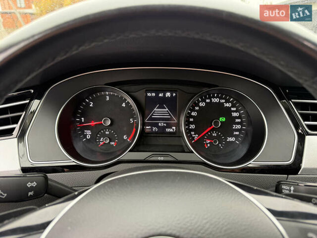 Черный Фольксваген Пассат, объемом двигателя 1.6 л и пробегом 253 тыс. км за 16259 $, фото 13 на Automoto.ua
