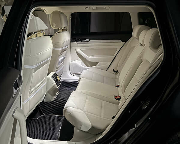 Черный Фольксваген Пассат, объемом двигателя 1.97 л и пробегом 223 тыс. км за 17100 $, фото 44 на Automoto.ua