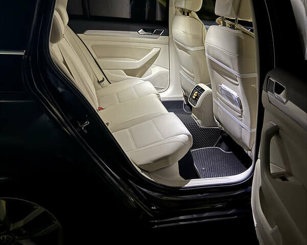 Черный Фольксваген Пассат, объемом двигателя 1.97 л и пробегом 223 тыс. км за 17100 $, фото 37 на Automoto.ua