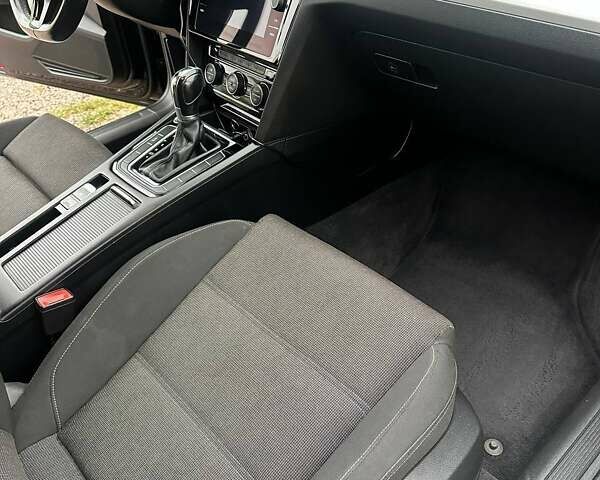 Черный Фольксваген Пассат, объемом двигателя 1.97 л и пробегом 206 тыс. км за 17700 $, фото 11 на Automoto.ua