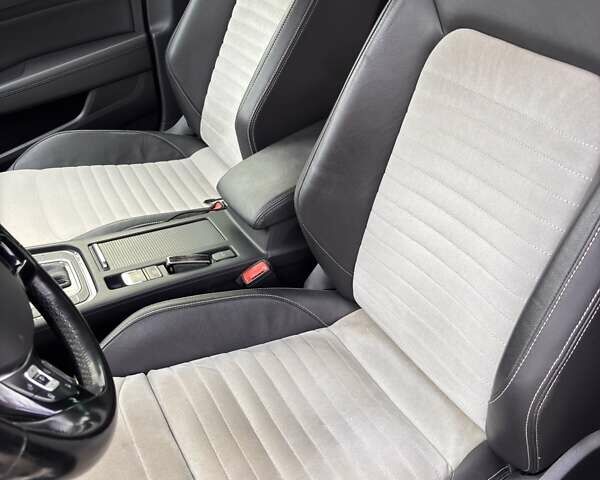 Чорний Фольксваген Пассат, об'ємом двигуна 1.97 л та пробігом 232 тис. км за 18500 $, фото 26 на Automoto.ua