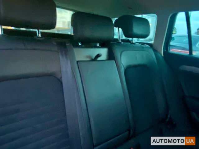 Чорний Фольксваген Пассат, об'ємом двигуна 2 л та пробігом 235 тис. км за 18600 $, фото 22 на Automoto.ua