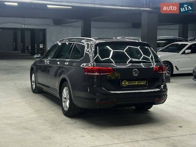 Черный Фольксваген Пассат, объемом двигателя 2 л и пробегом 239 тыс. км за 15300 $, фото 3 на Automoto.ua