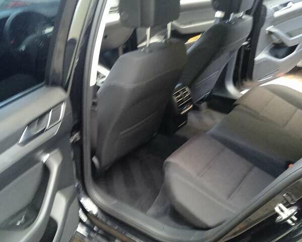 Черный Фольксваген Пассат, объемом двигателя 1.97 л и пробегом 289 тыс. км за 16500 $, фото 10 на Automoto.ua