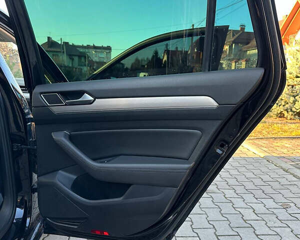 Черный Фольксваген Пассат, объемом двигателя 2 л и пробегом 190 тыс. км за 17200 $, фото 25 на Automoto.ua