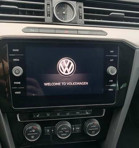 Чорний Фольксваген Пассат, об'ємом двигуна 1.97 л та пробігом 175 тис. км за 20625 $, фото 11 на Automoto.ua