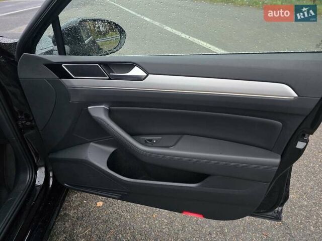 Фольксваген Пассат 2018 у Ковель на Automoto.ua Чорний Фольксваген Пассат, об'ємом двигуна 2 л та пробігом 234 тис. км за 18599 $, фото 58 на Automoto.ua