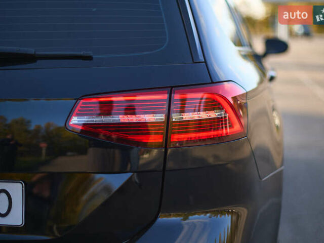 Чорний Фольксваген Пассат, об'ємом двигуна 2 л та пробігом 244 тис. км за 18500 $, фото 8 на Automoto.ua