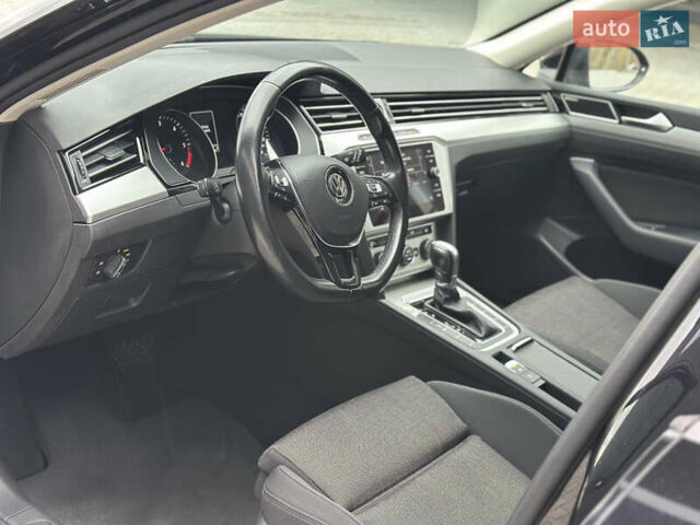 Фольксваген Пассат 2018 в Дубно на Automoto.ua Черный Фольксваген Пассат, объемом двигателя 2 л и пробегом 250 тыс. км за 16950 $, фото 47 на Automoto.ua