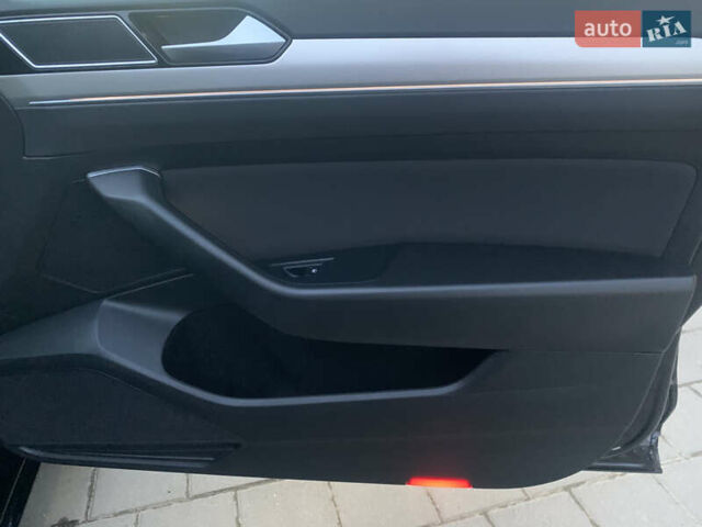 Чорний Фольксваген Пассат, об'ємом двигуна 2 л та пробігом 220 тис. км за 17700 $, фото 18 на Automoto.ua