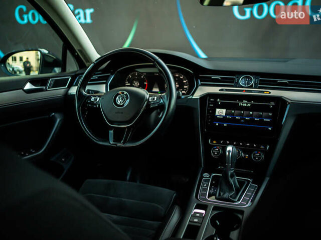 Черный Фольксваген Пассат, объемом двигателя 2 л и пробегом 215 тыс. км за 21700 $, фото 66 на Automoto.ua