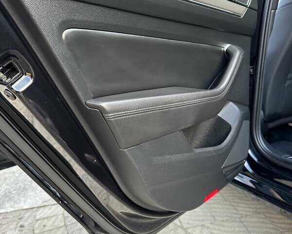 Чорний Фольксваген Пассат, об'ємом двигуна 1.97 л та пробігом 186 тис. км за 20450 $, фото 99 на Automoto.ua