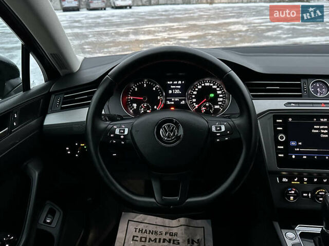 Чорний Фольксваген Пассат, об'ємом двигуна 1.97 л та пробігом 262 тис. км за 15700 $, фото 16 на Automoto.ua