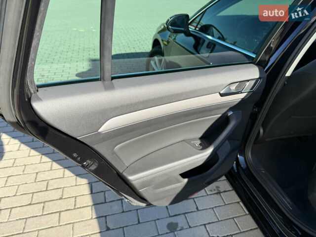 Чорний Фольксваген Пассат, об'ємом двигуна 2 л та пробігом 274 тис. км за 17650 $, фото 16 на Automoto.ua