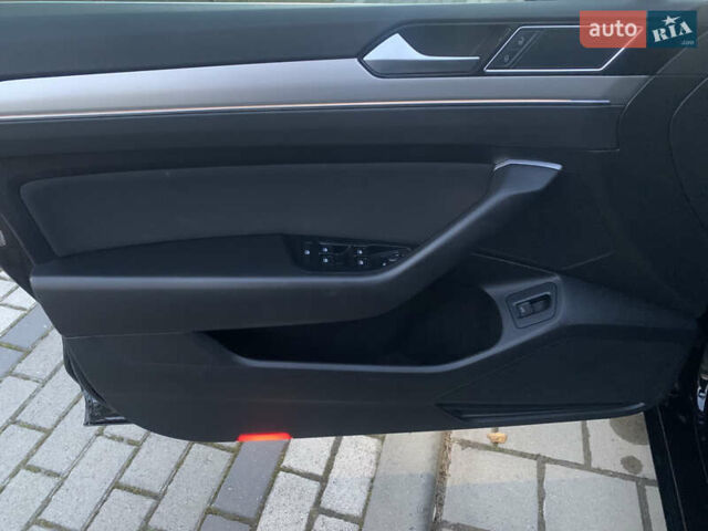 Чорний Фольксваген Пассат, об'ємом двигуна 2 л та пробігом 220 тис. км за 17700 $, фото 22 на Automoto.ua