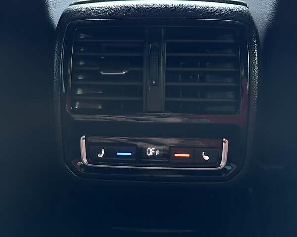 Чорний Фольксваген Пассат, об'ємом двигуна 1.97 л та пробігом 186 тис. км за 20450 $, фото 129 на Automoto.ua