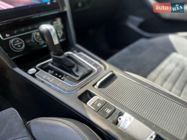 Черный Фольксваген Пассат, объемом двигателя 2 л и пробегом 188 тыс. км за 21998 $, фото 16 на Automoto.ua