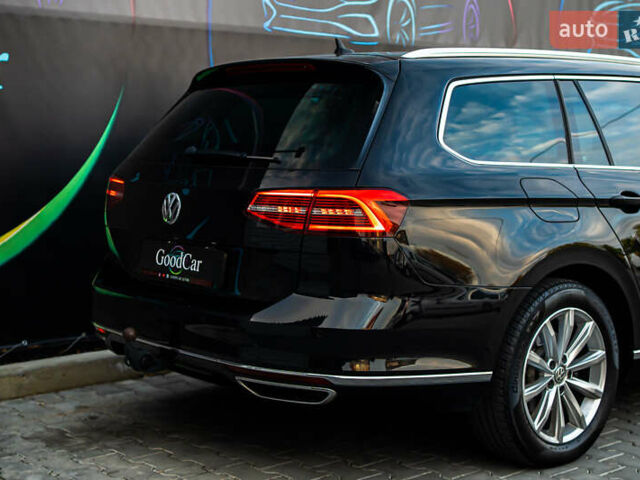 Черный Фольксваген Пассат, объемом двигателя 2 л и пробегом 215 тыс. км за 21700 $, фото 22 на Automoto.ua