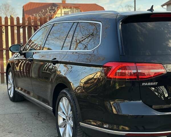 Черный Фольксваген Пассат, объемом двигателя 2 л и пробегом 186 тыс. км за 20499 $, фото 71 на Automoto.ua