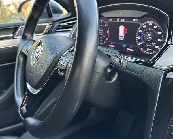 Черный Фольксваген Пассат, объемом двигателя 2 л и пробегом 186 тыс. км за 20499 $, фото 97 на Automoto.ua