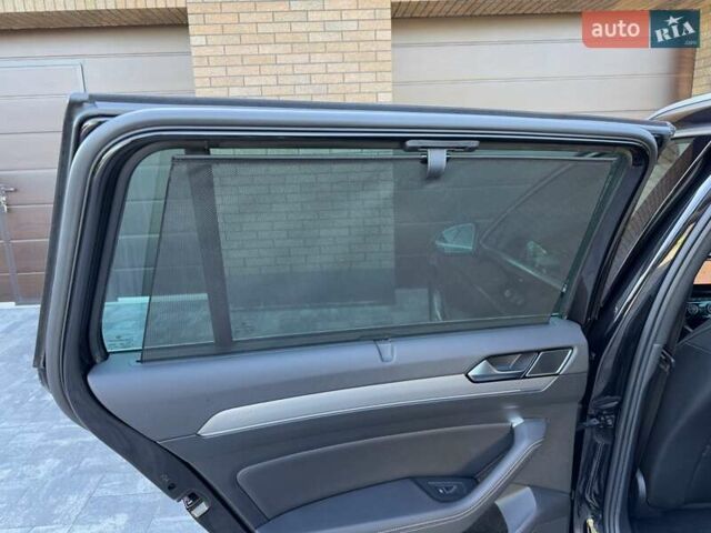 Черный Фольксваген Пассат, объемом двигателя 1.97 л и пробегом 200 тыс. км за 23300 $, фото 62 на Automoto.ua