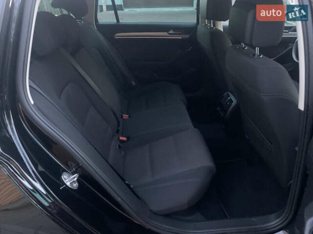 Чорний Фольксваген Пассат, об'ємом двигуна 2 л та пробігом 220 тис. км за 17700 $, фото 14 на Automoto.ua