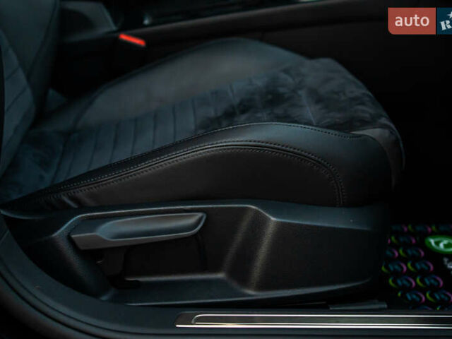 Черный Фольксваген Пассат, объемом двигателя 2 л и пробегом 215 тыс. км за 21700 $, фото 44 на Automoto.ua