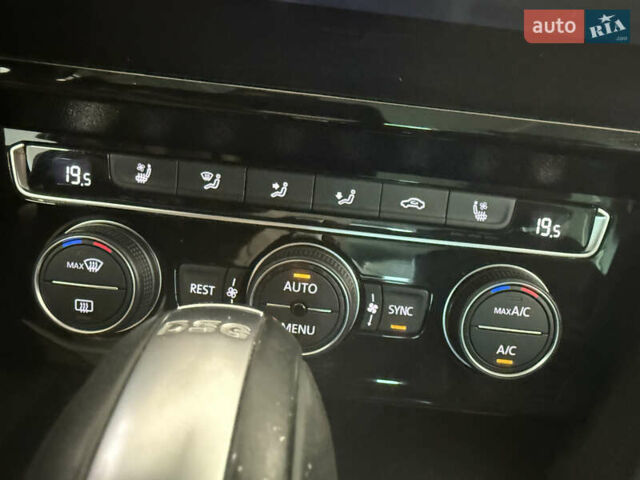 Черный Фольксваген Пассат, объемом двигателя 1.97 л и пробегом 187 тыс. км за 22350 $, фото 16 на Automoto.ua