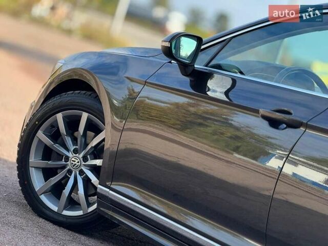 Чорний Фольксваген Пассат, об'ємом двигуна 1.97 л та пробігом 147 тис. км за 25999 $, фото 25 на Automoto.ua