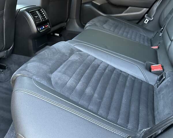 Черный Фольксваген Пассат, объемом двигателя 2 л и пробегом 186 тыс. км за 20499 $, фото 127 на Automoto.ua