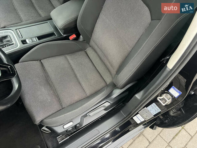 Черный Фольксваген Пассат, объемом двигателя 1.97 л и пробегом 250 тыс. км за 18400 $, фото 15 на Automoto.ua