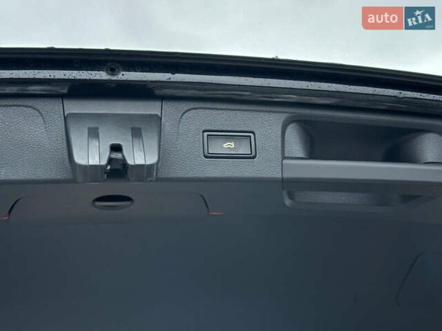 Чорний Фольксваген Пассат, об'ємом двигуна 1.97 л та пробігом 262 тис. км за 15700 $, фото 25 на Automoto.ua