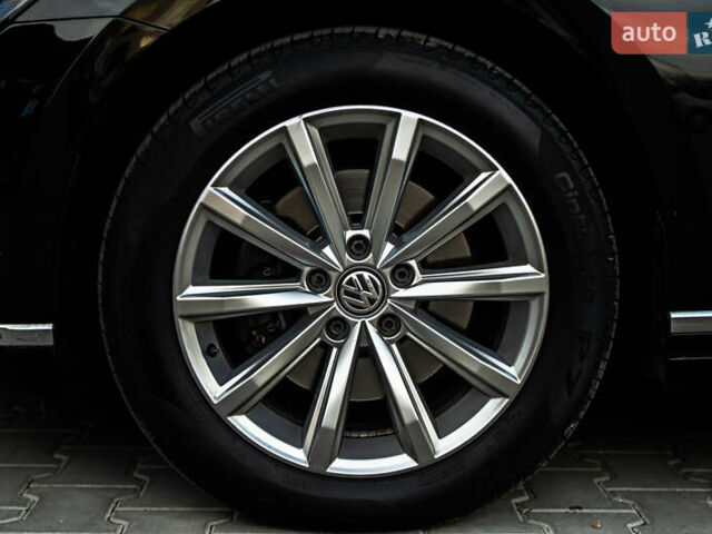 Черный Фольксваген Пассат, объемом двигателя 2 л и пробегом 215 тыс. км за 21700 $, фото 12 на Automoto.ua