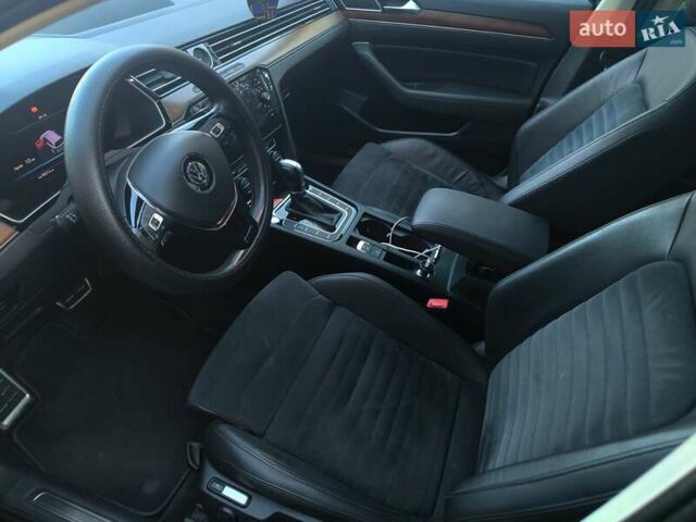Чорний Фольксваген Пассат, об'ємом двигуна 1.97 л та пробігом 255 тис. км за 21500 $, фото 2 на Automoto.ua